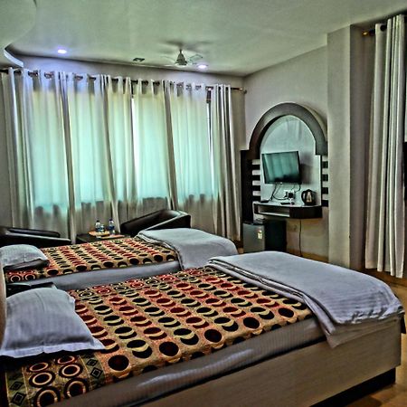 Hotel Garv Residencia Gaya Bagian luar foto